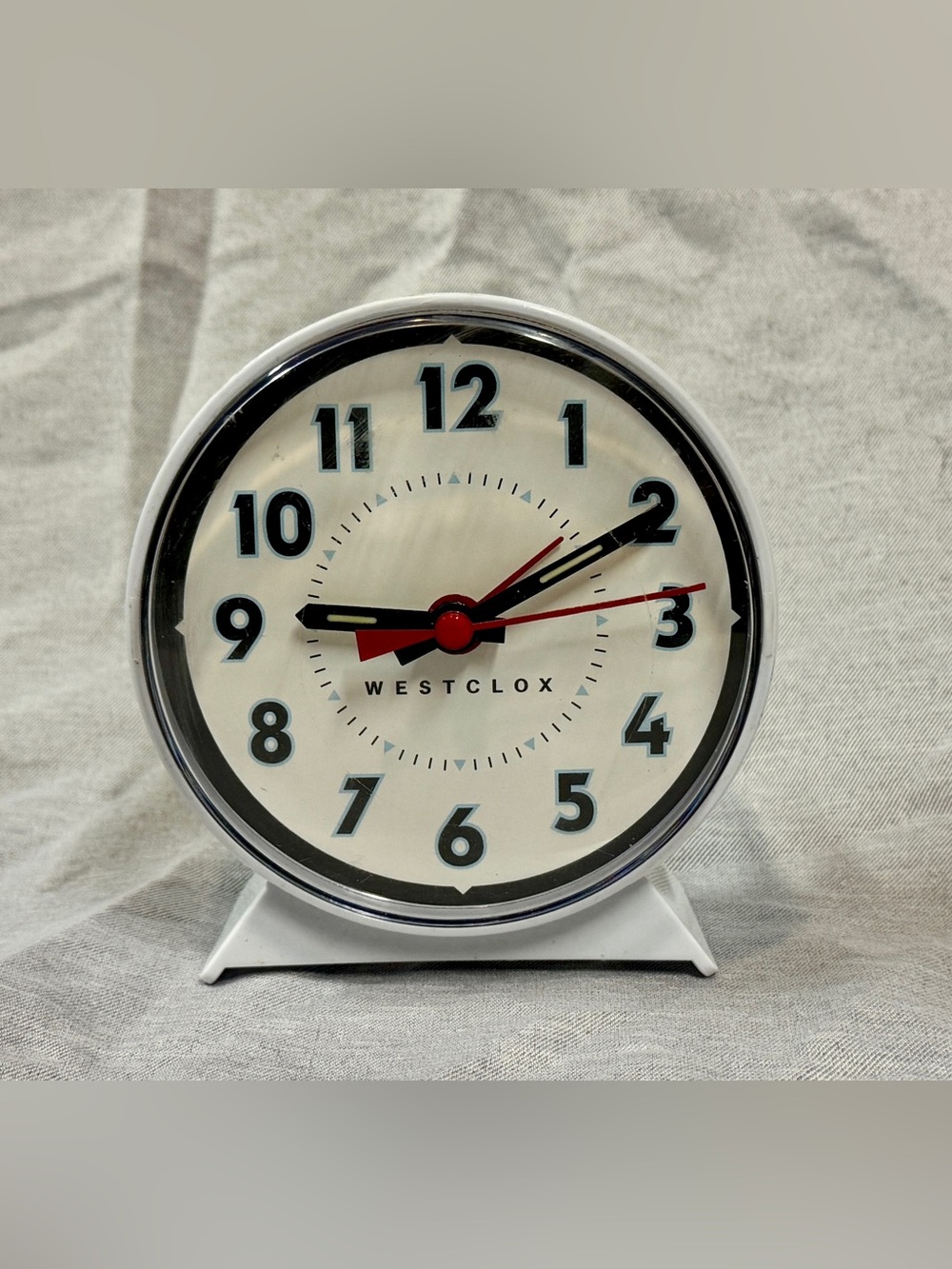 Vintage Style Westclox Keno Wind-Up Alarm Clock - White Case Luminous Dial